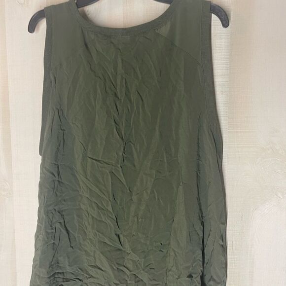 Torrid dark green tank top, size 2‎ - Picture 10 of 13